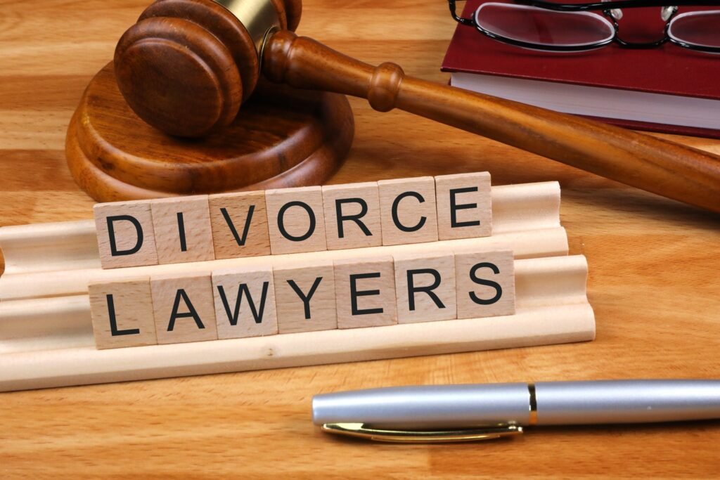 divorce-lawyers